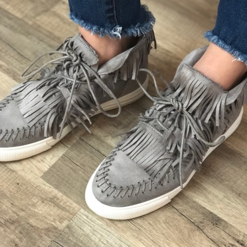 Grey fringe moccasin sneakers